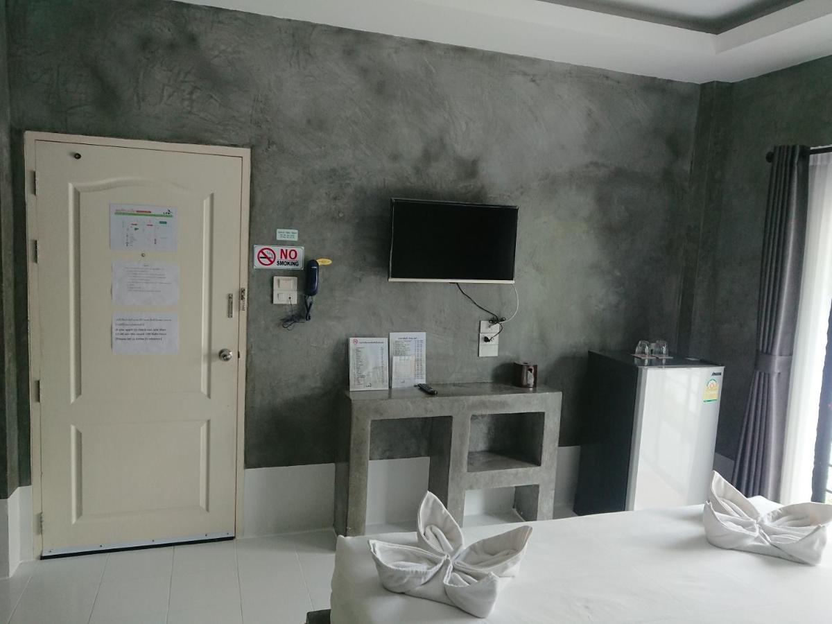 Lopburi Palm Resort Екстер'єр фото